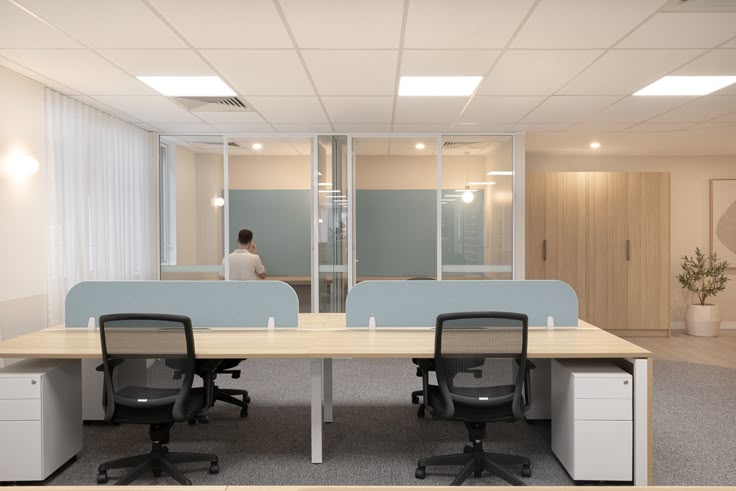 Escritorio corporativo - Mobilesco